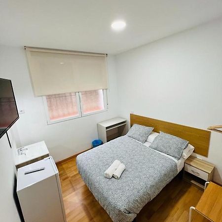 Hospedaje Colonia Vallecas Madrid Buitenkant foto