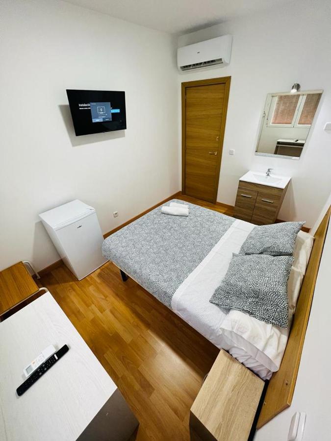 Hospedaje Colonia Vallecas Madrid Buitenkant foto
